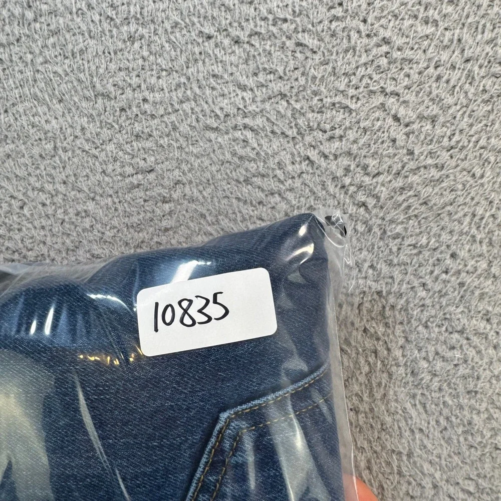 Levis good used